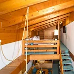 Montjola Apartament *