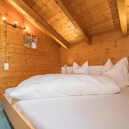 Apartment Montjola